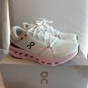 On clouds 7.5 Cloudsurfer 2